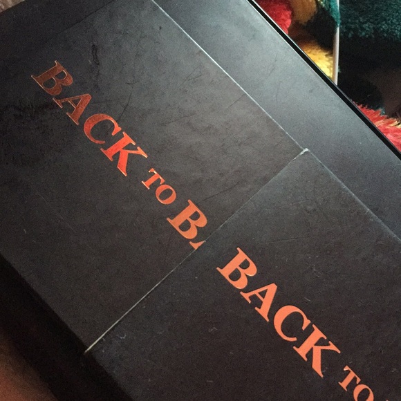 Makeup shack back to basics eyeshadow palette! - Picture 2 of 3